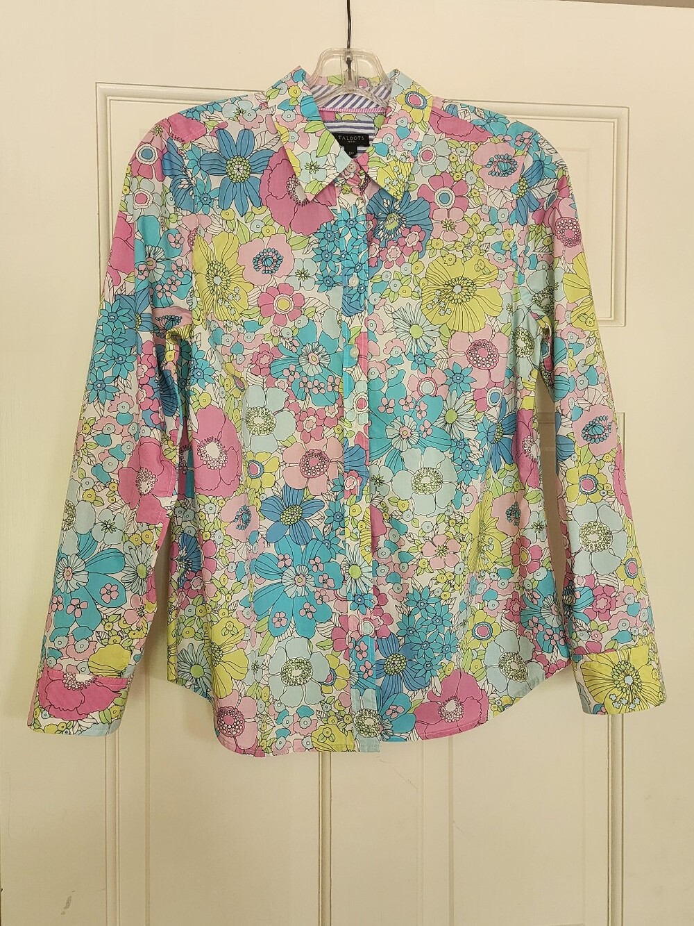 TALBOT'S FLORAL MULTICOLOR BUTTON DOWN Sp NWOT MINT CONDITION